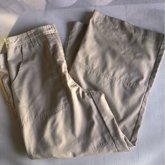 DLSSH Women’s wide legs Cargo pants size 8 TAN - Picture 1 of 10